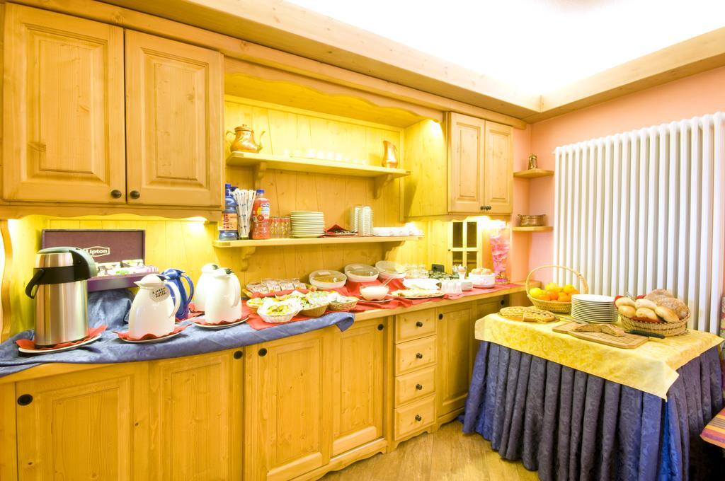 Chalet Dei Rododendri Villa Valdisotto Ngoại thất bức ảnh